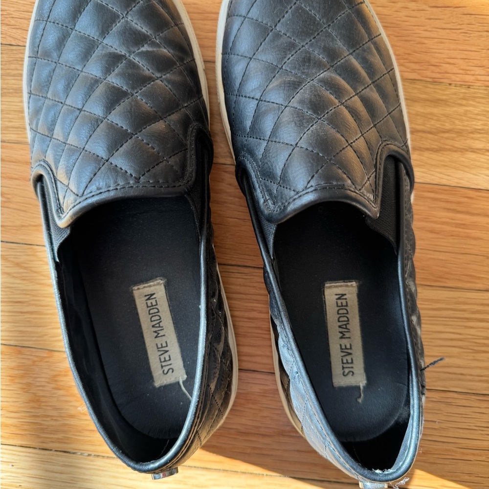 Steve Madden Women’s Black Quilted Slip-On Shoes